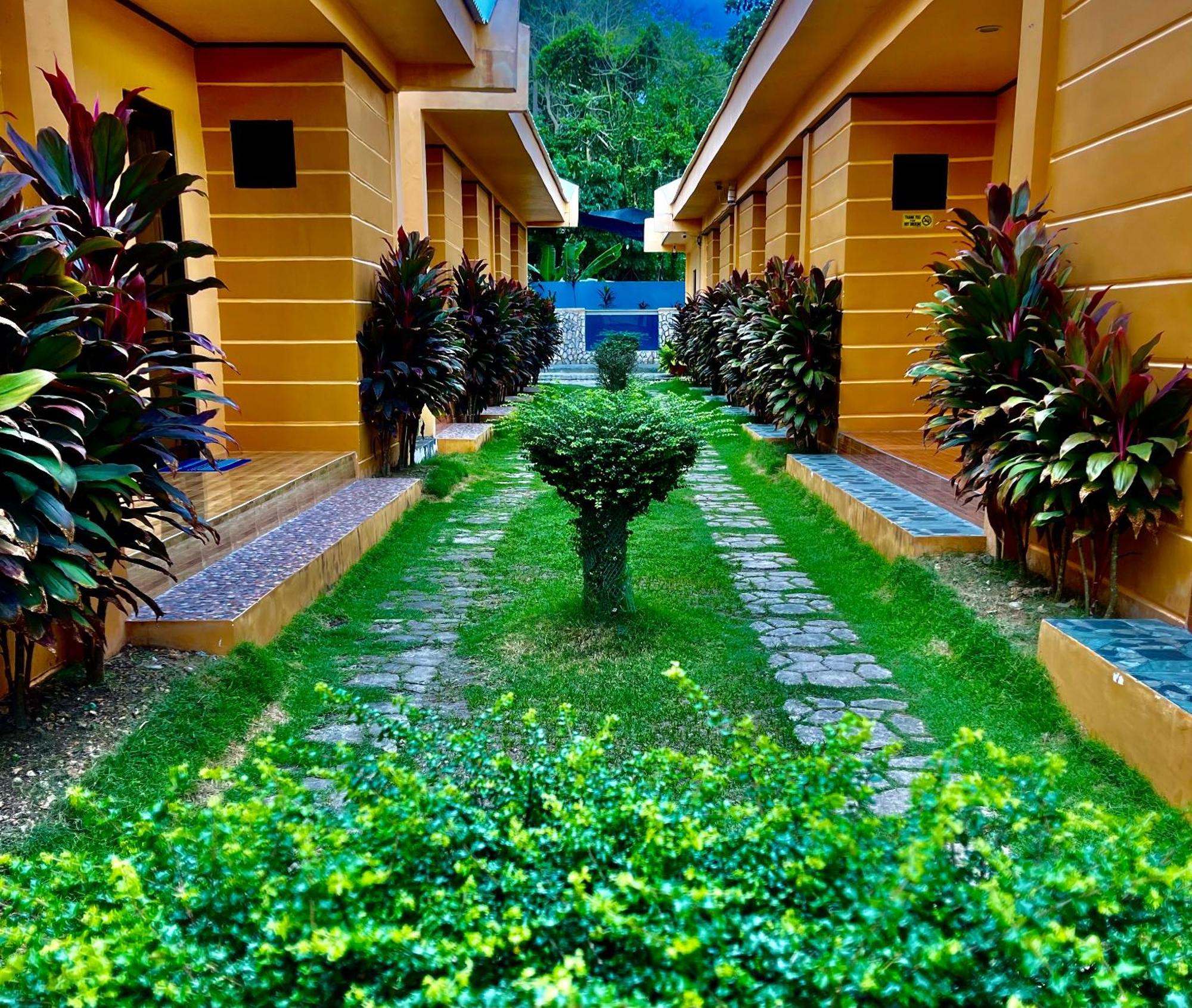 Golden Sunset Inn 锡基霍尔 外观 照片