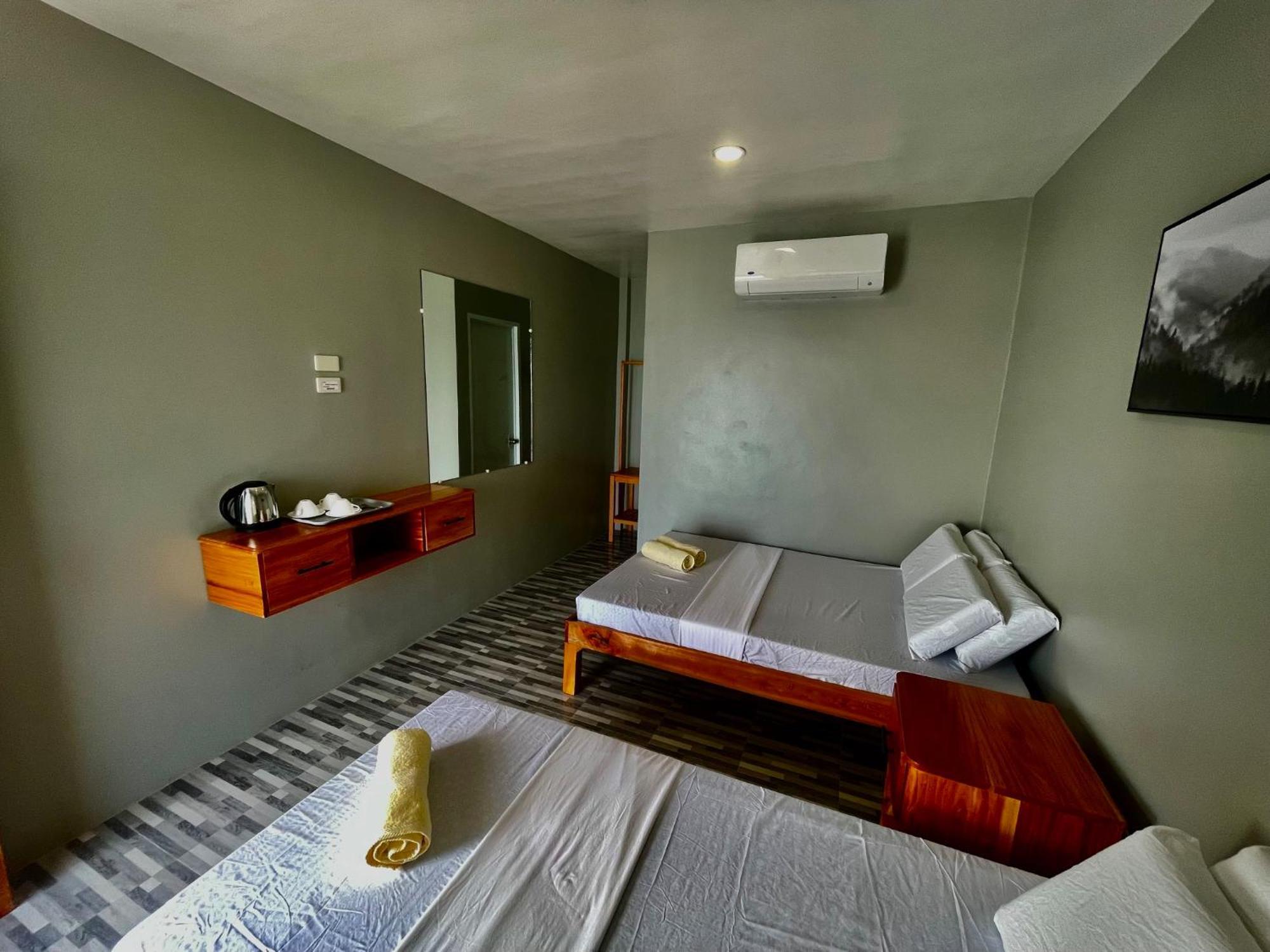 Golden Sunset Inn 锡基霍尔 外观 照片